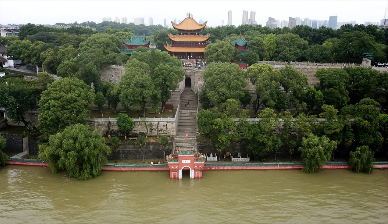 湖南必去十大景点排名（湖南游玩攻略必去的地方）