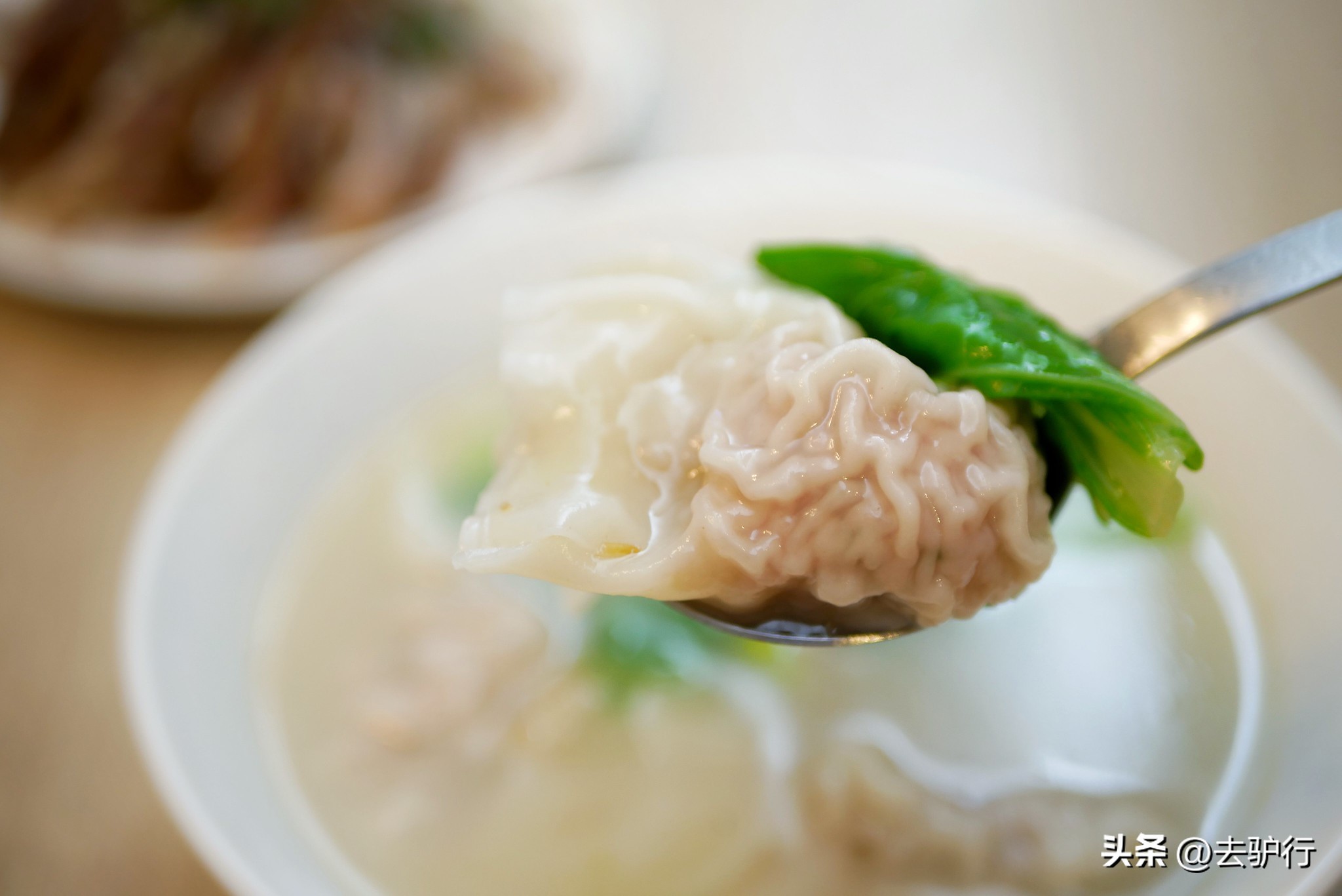 馄饨和云吞的区别在哪里（馄饨跟云吞有什么区别）